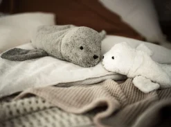 Kuscheltier Robbe weiß Wärmekissen Kirschkern