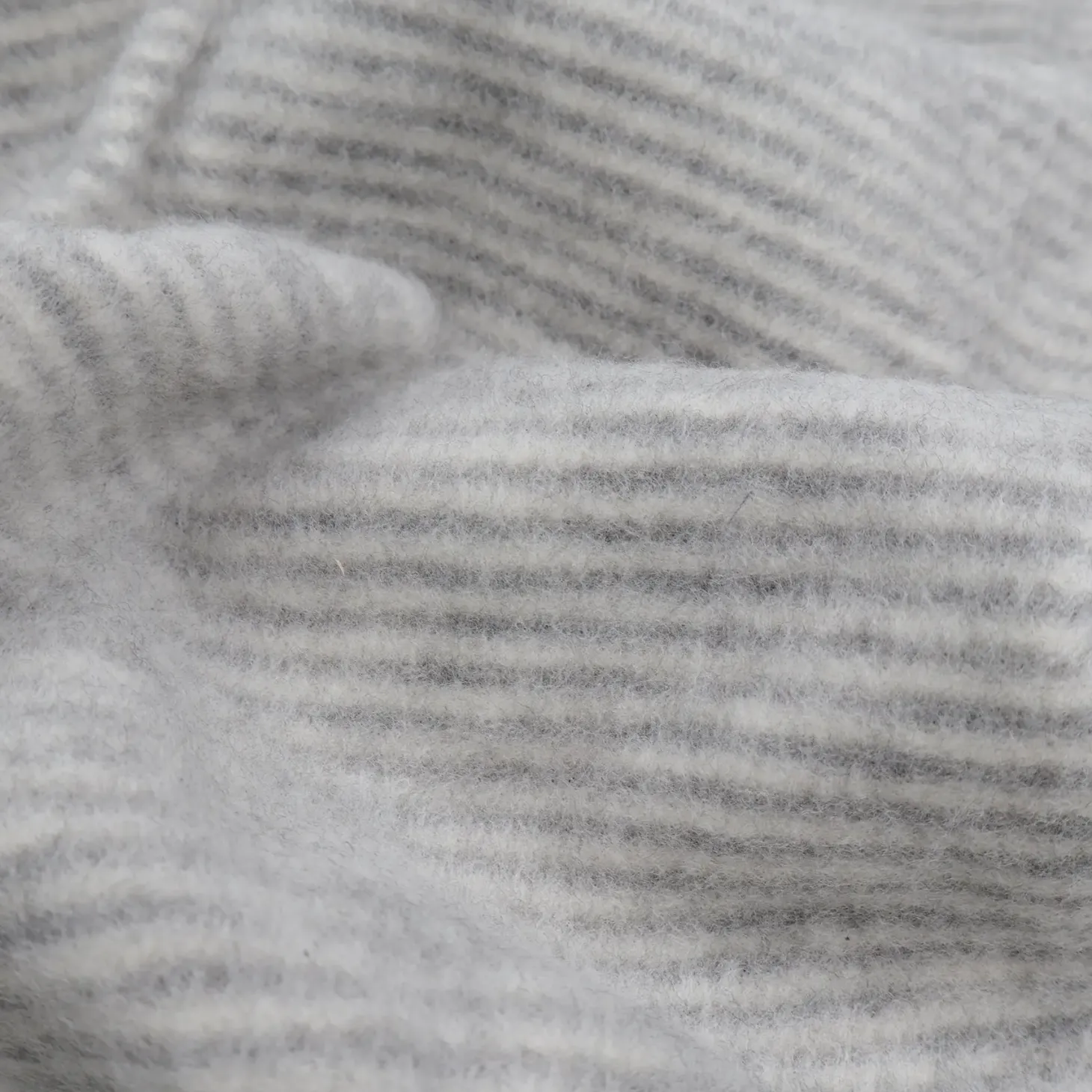Schlafsack Wollfrottee mit Bein grau 74/80